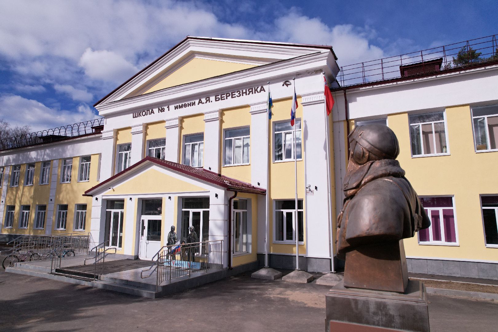 видео с коптера, школа 1 в дубне, капремонт школы в дубне,