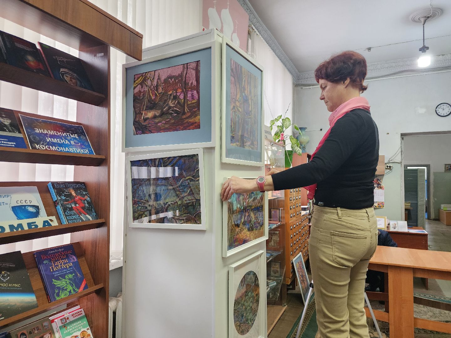 фрязино, художественная выставка, библиотека, художник,