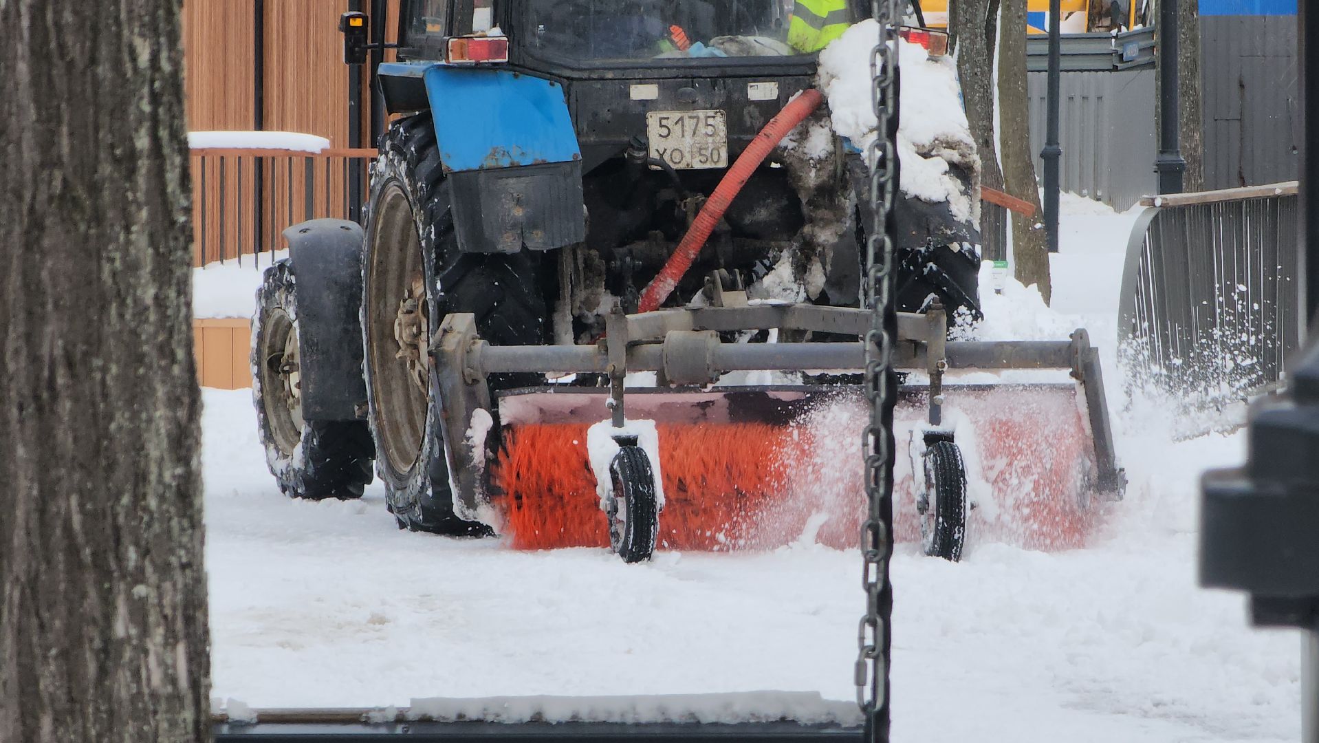 Уборка снега, Снег, Парк, коммунальная техника, Лобня,