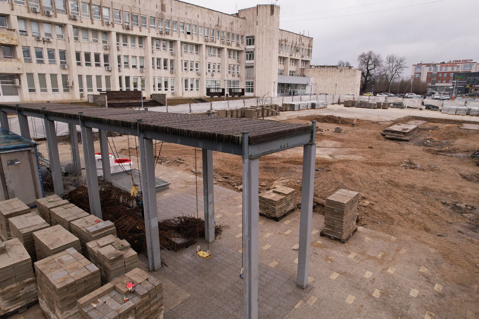 установка стелы в рузе, стела на центральной площади рузы,видео с коптера,