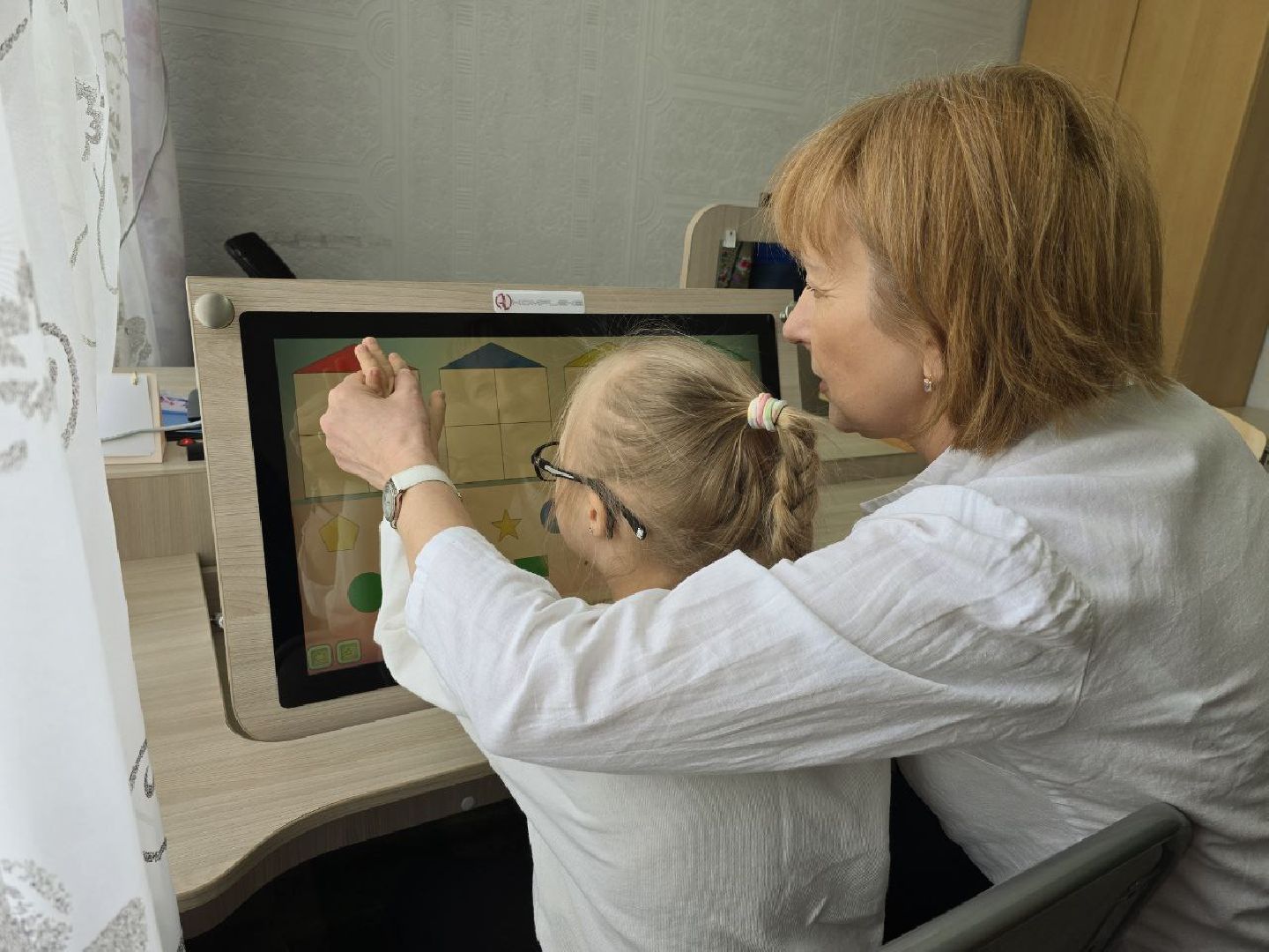 можайск, можайский муниципальный округ, подмосковье, комплексный центр, реабилитация, дети с ограниченными возможностями здоровья, интерактивное оборудование,