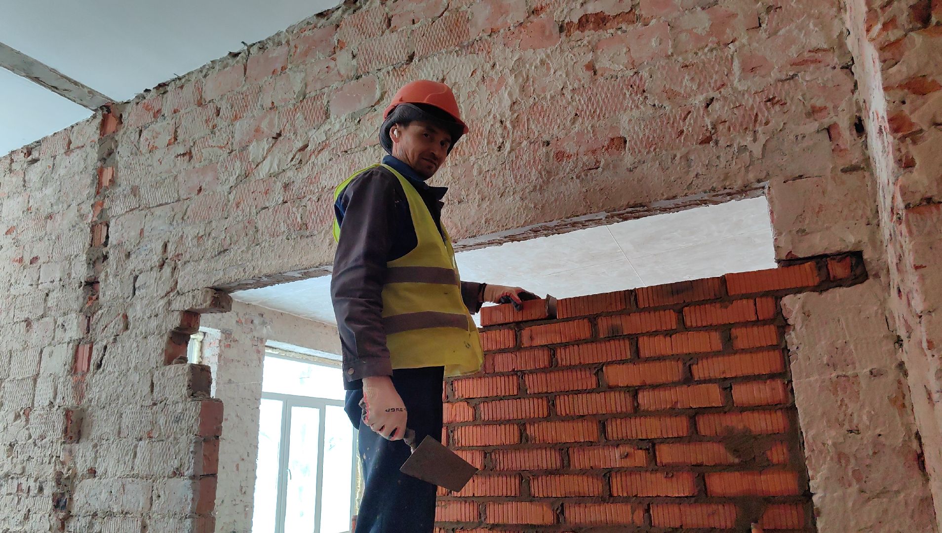 капитальный ремонт, полы, отделочные работы, штукатурка, бригада,