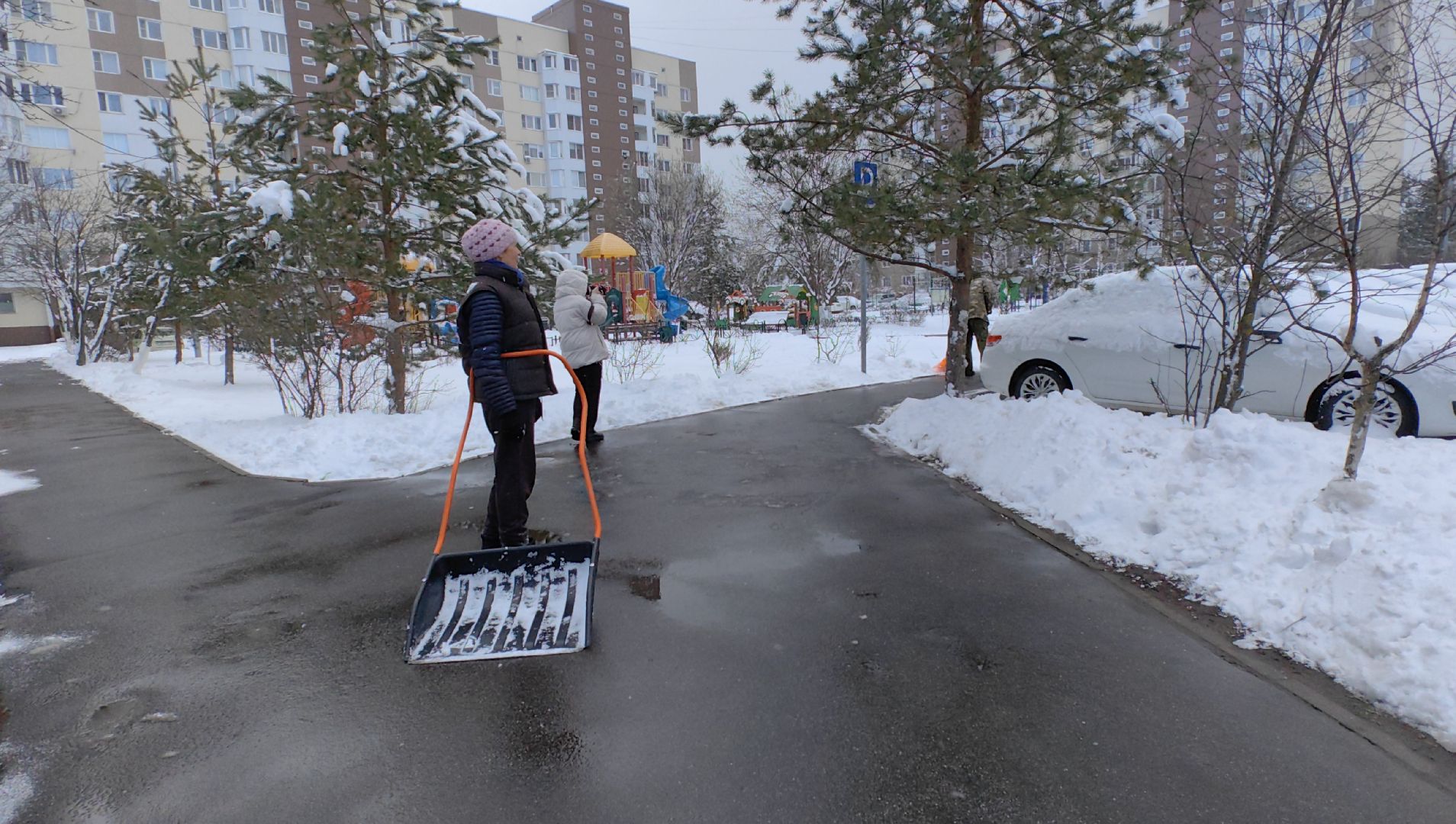 уборка снега, техника, трактор, коммунальная служба,