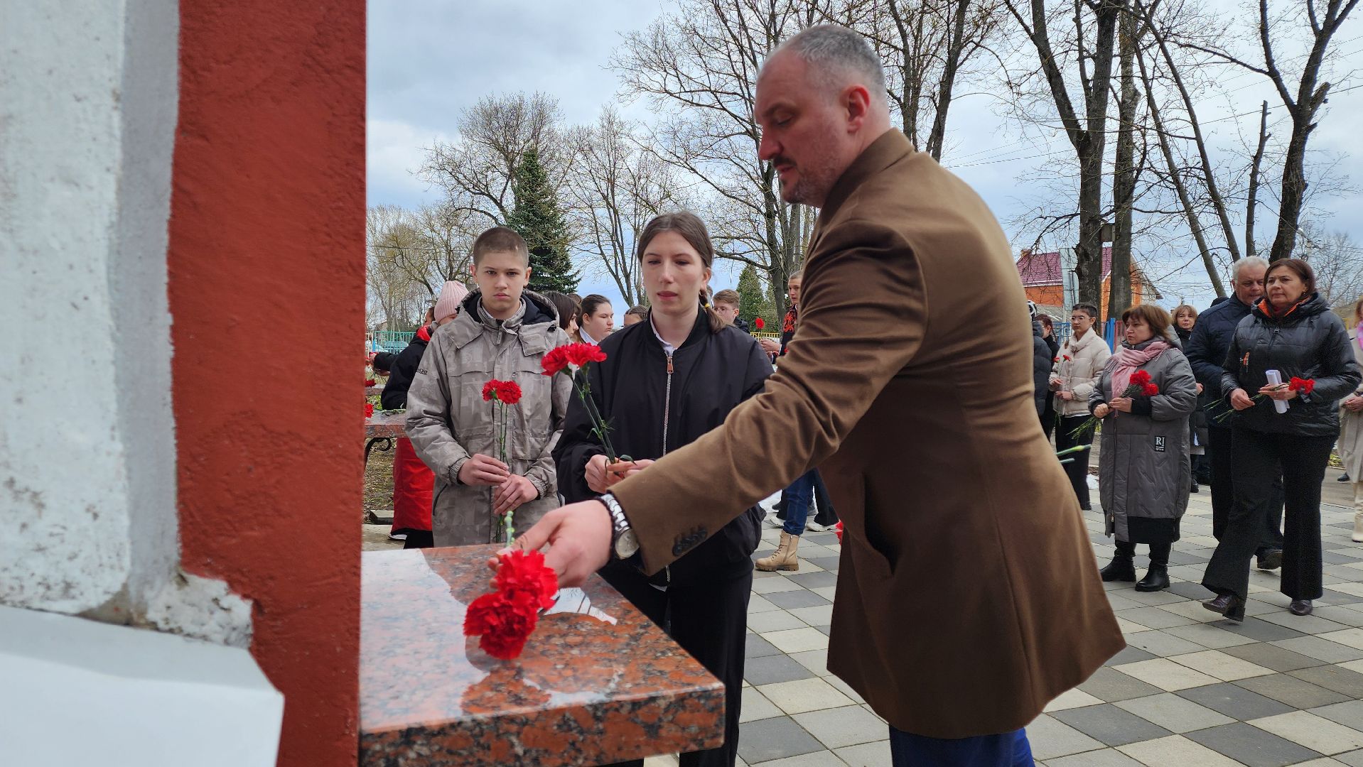 кашира, сво, герои сво, мемориальная доска, митинг, школа,