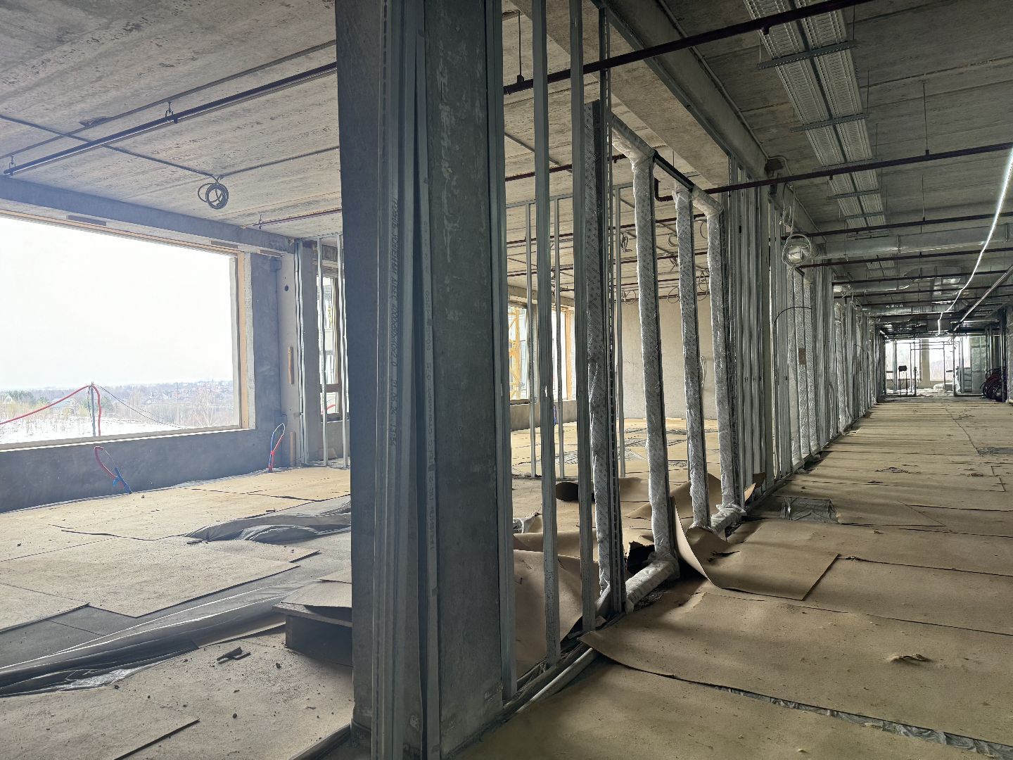 строительство школы, брусника, ленинский городской округ,