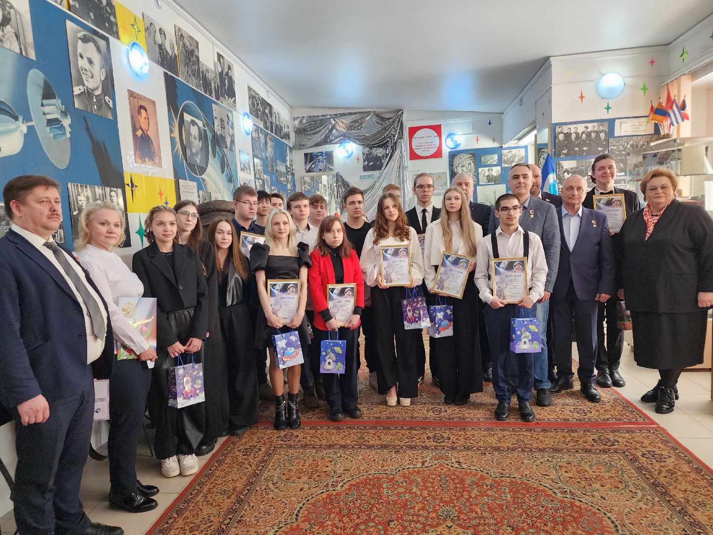 день космонавтики, гагарин, гагаринцы, гагаринские чтения,