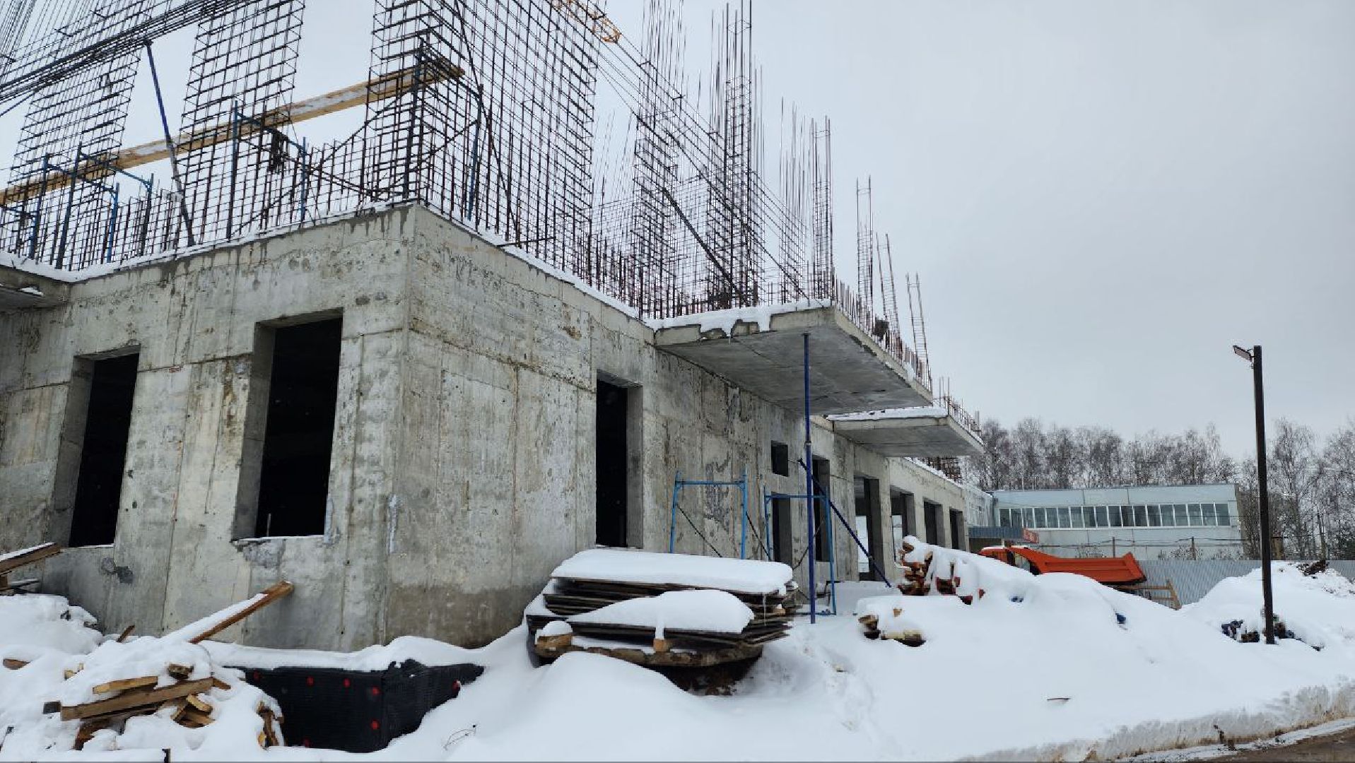 Дмитров, Пристройка к Внуковской школе, Минобразования,