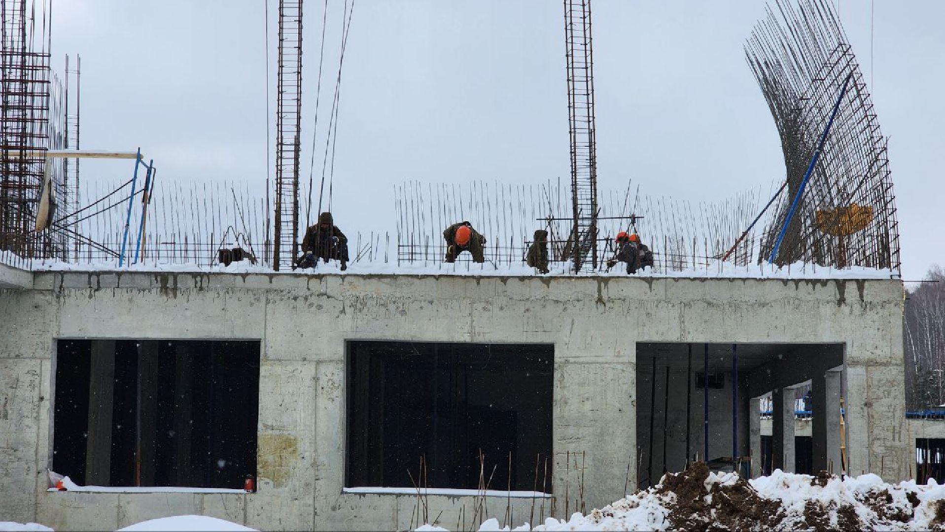 Дмитров, Пристройка к Внуковской школе, Минобразования,