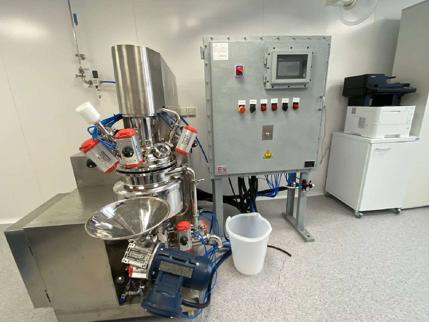 Биннофарм, формацевтическая компания в красногорске, создание лекарств,