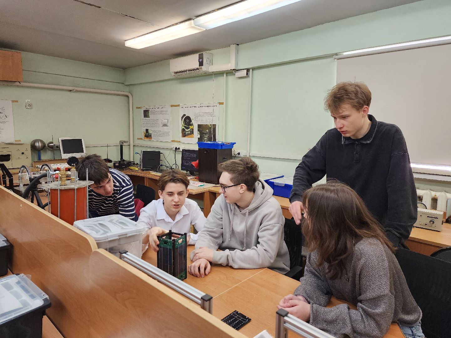 Подольск, Умка, Школьный спутник, День космонавтики,