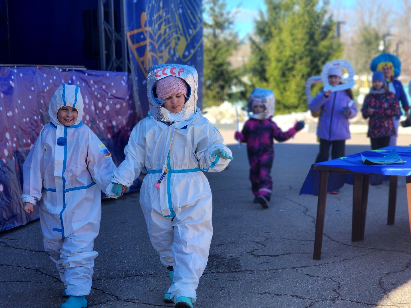 дубна, день космонавтики, парк семейного отдыха, фестиваль,