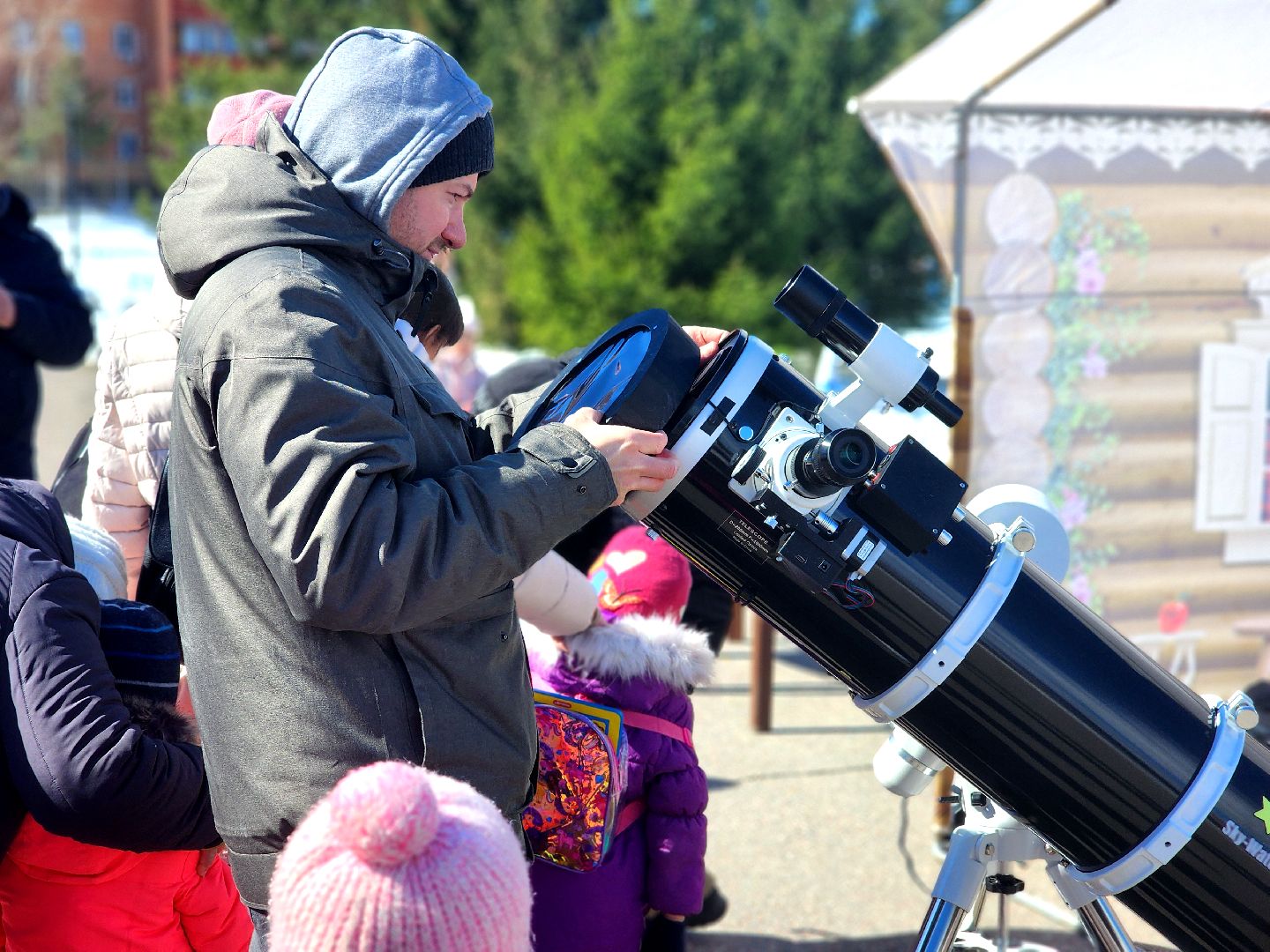 дубна, день космонавтики, парк семейного отдыха, фестиваль,