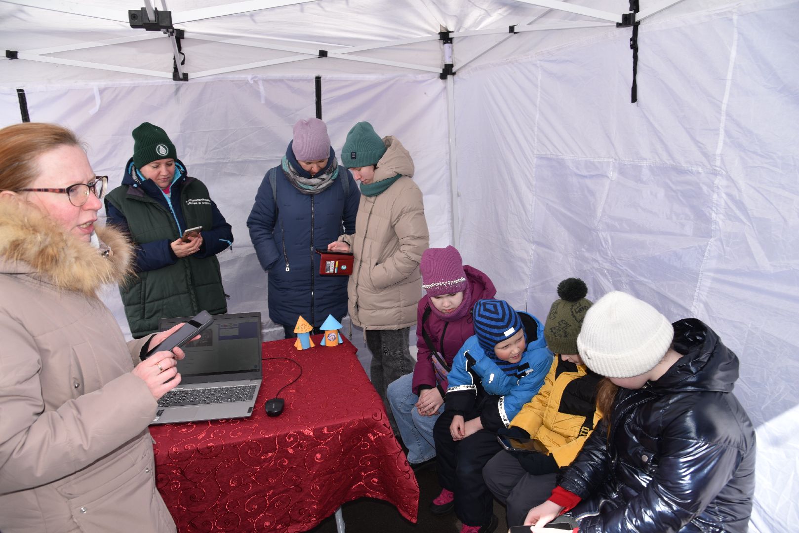 лотошино, лотошинский парк, день космонавтики, дети, мастер-класс,