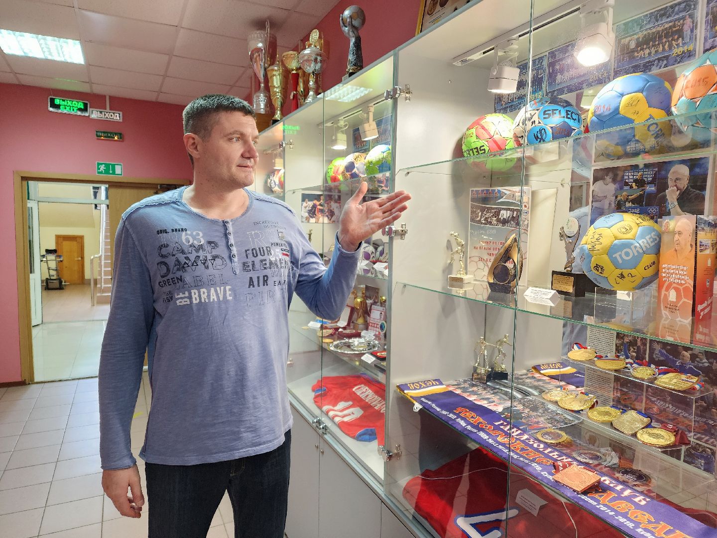 Чехов, улица Мира 9а, спортивный комплекс надежды россии, музей спорта, экспозиция, награды, спортивная форма, атрибутика, сувениры, аксессуары, автографы, чемпионы олимпийских игр, клуб Чеховские медведи, гандбол, бокс, хоккей, синхронное плавание, Александр Черноиванов,