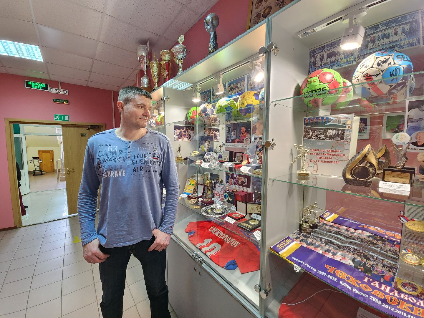 Чехов, улица Мира 9а, спортивный комплекс надежды россии, музей спорта, экспозиция, награды, спортивная форма, атрибутика, сувениры, аксессуары, автографы, чемпионы олимпийских игр, клуб Чеховские медведи, гандбол, бокс, хоккей, синхронное плавание, Александр Черноиванов,