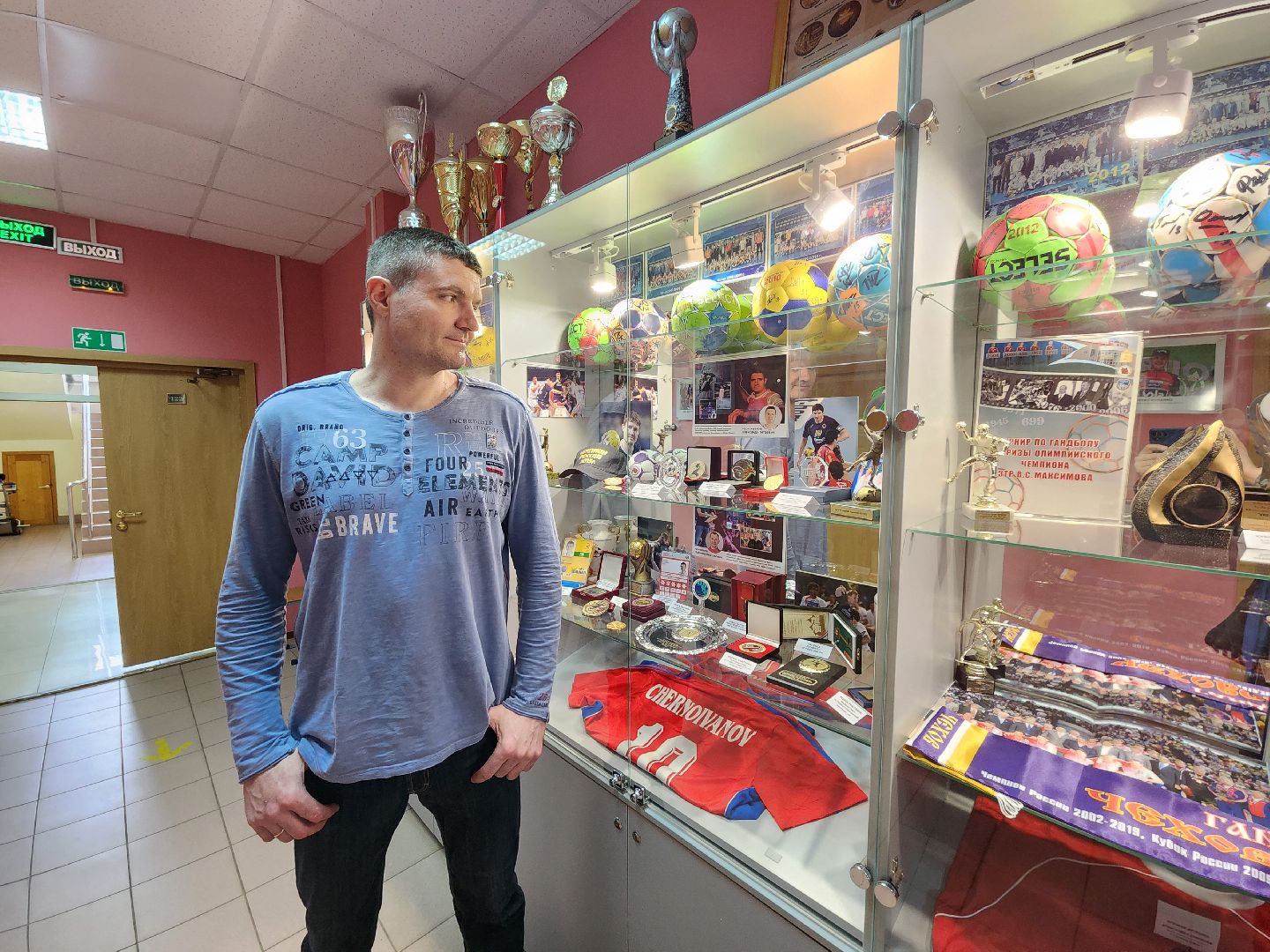 Чехов, улица Мира 9а, спортивный комплекс надежды россии, музей спорта, экспозиция, награды, спортивная форма, атрибутика, сувениры, аксессуары, автографы, чемпионы олимпийских игр, клуб Чеховские медведи, гандбол, бокс, хоккей, синхронное плавание, Александр Черноиванов,
