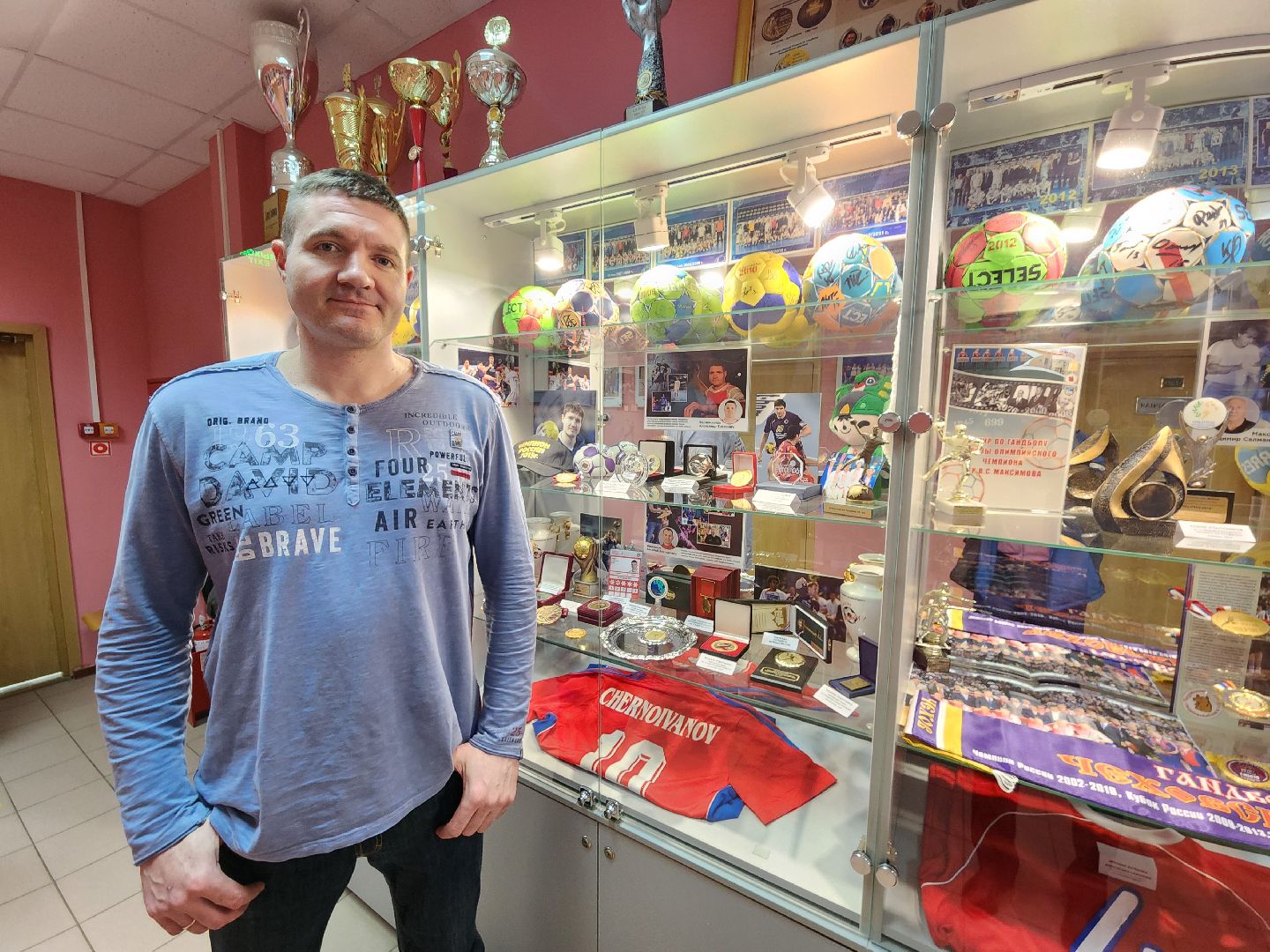 Чехов, улица Мира 9а, спортивный комплекс надежды россии, музей спорта, экспозиция, награды, спортивная форма, атрибутика, сувениры, аксессуары, автографы, чемпионы олимпийских игр, клуб Чеховские медведи, гандбол, бокс, хоккей, синхронное плавание, Александр Черноиванов,