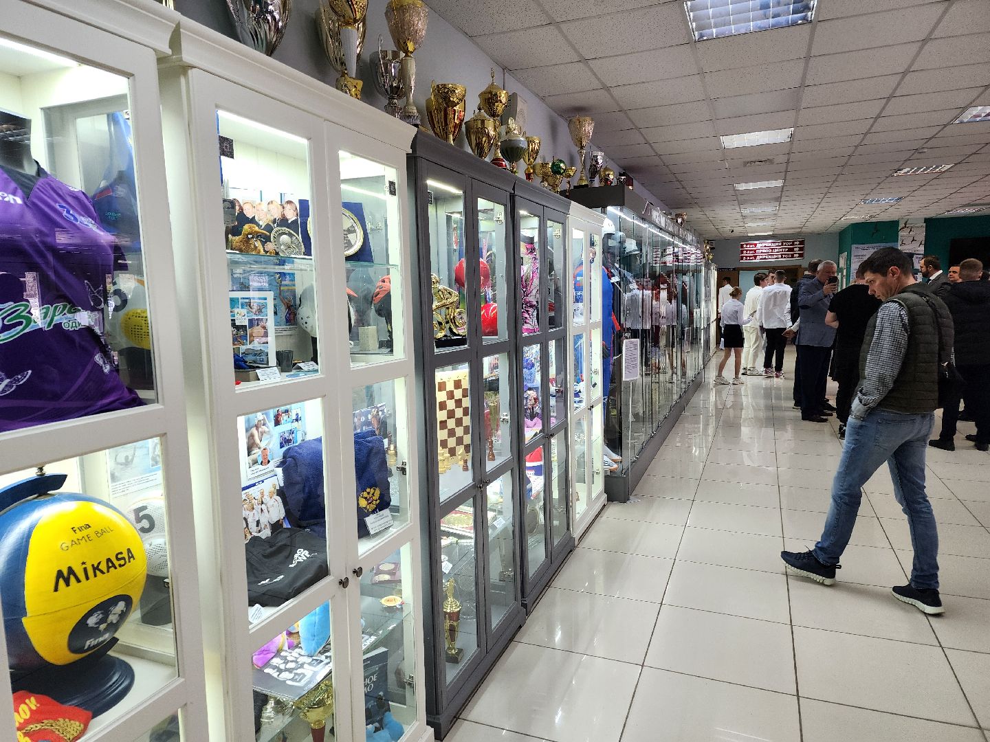 Чехов, улица Мира 9а, спортивный комплекс надежды россии, музей спорта, экспозиция, награды, спортивная форма, атрибутика, сувениры, аксессуары, автографы, чемпионы олимпийских игр, клуб Чеховские медведи, гандбол, бокс, хоккей, синхронное плавание, Александр Черноиванов,