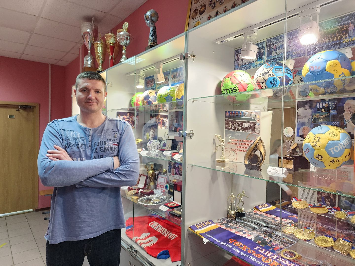 Чехов, улица Мира 9а, спортивный комплекс надежды россии, музей спорта, экспозиция, награды, спортивная форма, атрибутика, сувениры, аксессуары, автографы, чемпионы олимпийских игр, клуб Чеховские медведи, гандбол, бокс, хоккей, синхронное плавание, Александр Черноиванов,