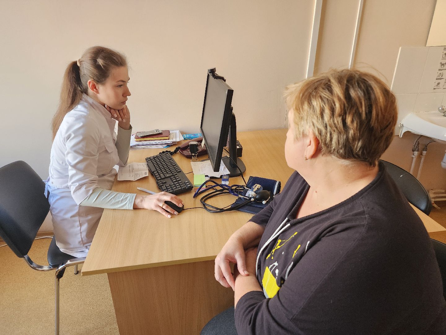 фрязино,  молодой врач, наша поликлиника, врач-эндокринолог,