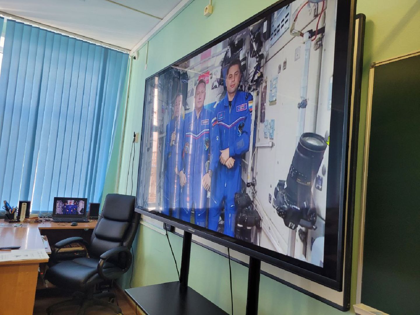 глава; диктант победы; акция; видное; патриотизм