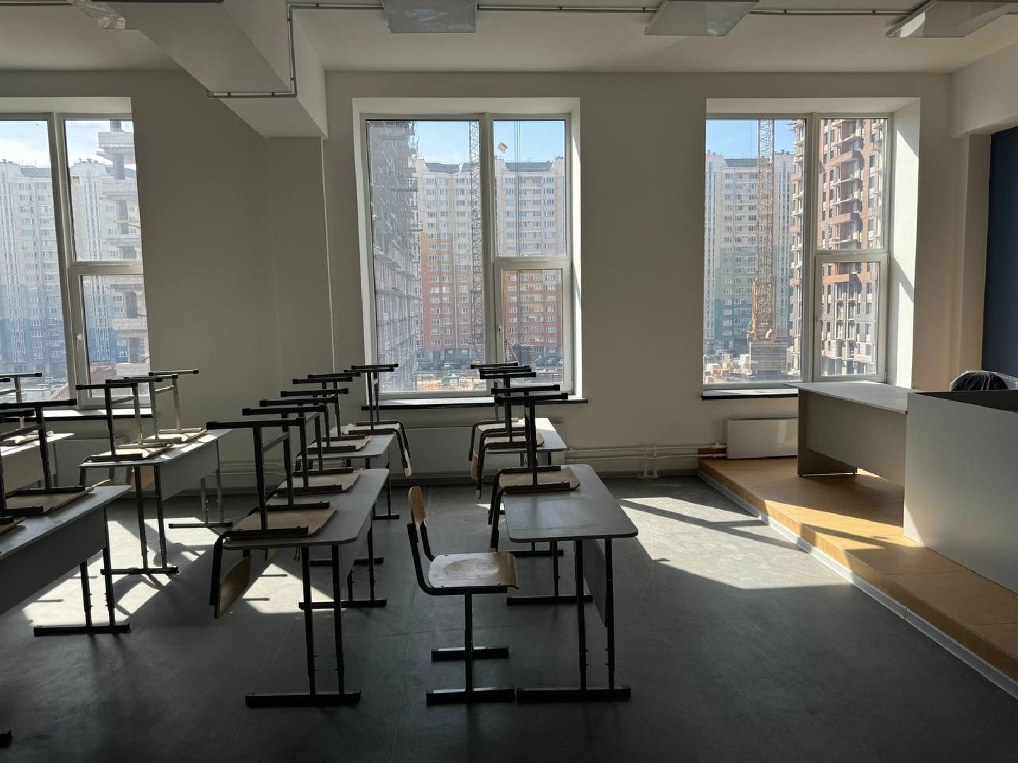 строительство, школа, жилой комплекс, кабинеты, спортплощадка, ввод в эксплуатацию,