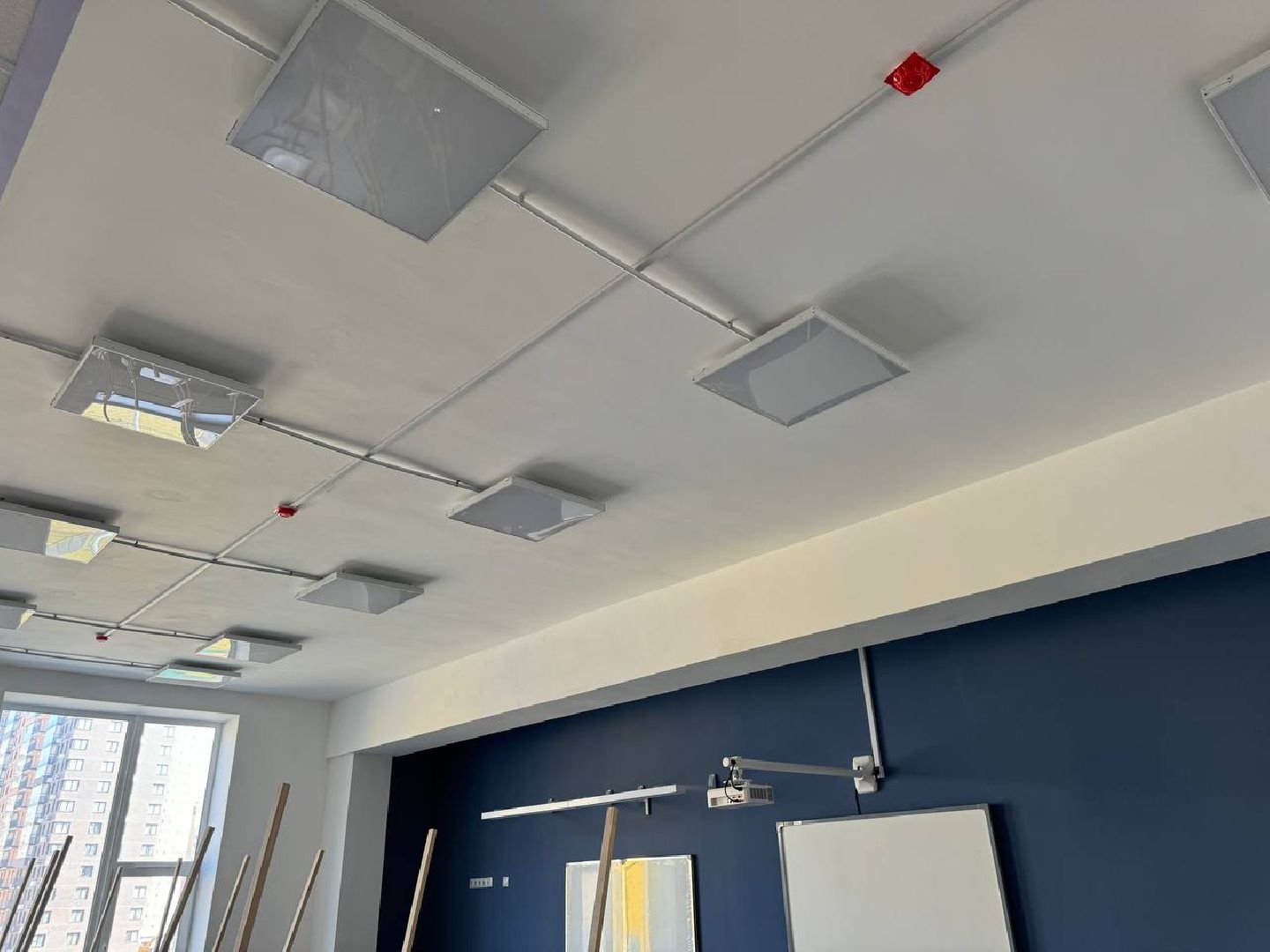 строительство, школа, жилой комплекс, кабинеты, спортплощадка, ввод в эксплуатацию,