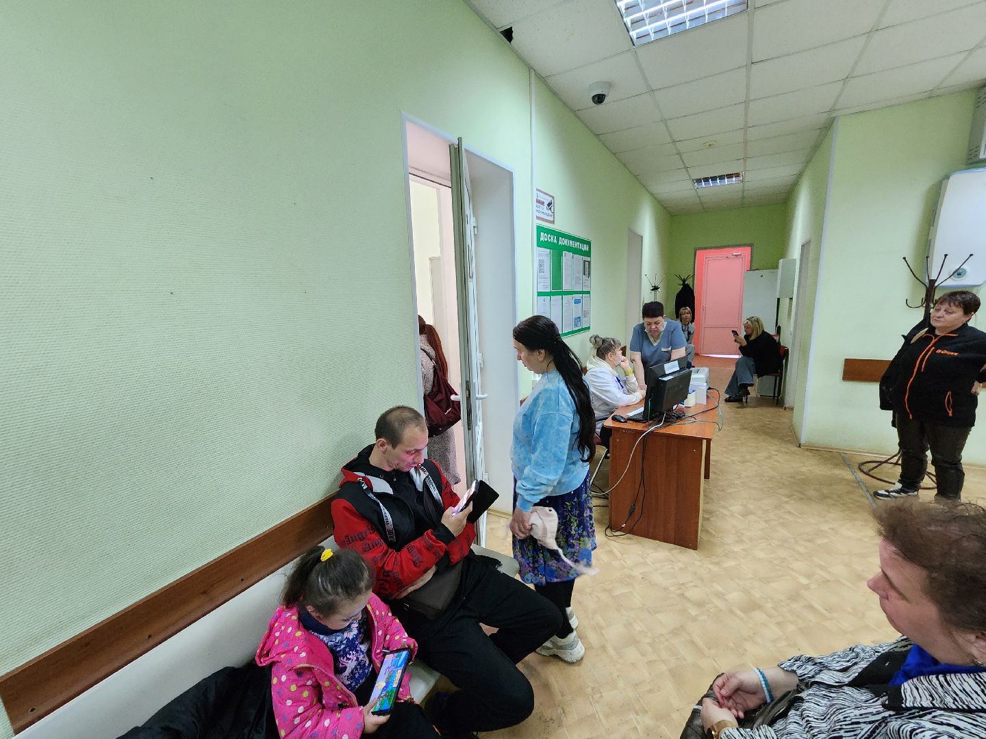 Чехов, улица Пионерская 8, поликлиника , кабинет неотложной помощи, ЭКГ, переезд, ремонт поликлиники , чеховская больница,