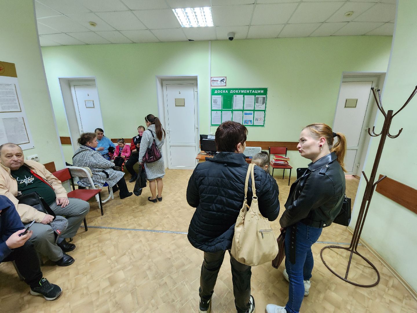 Чехов, улица Пионерская 8, поликлиника , кабинет неотложной помощи, ЭКГ, переезд, ремонт поликлиники , чеховская больница,