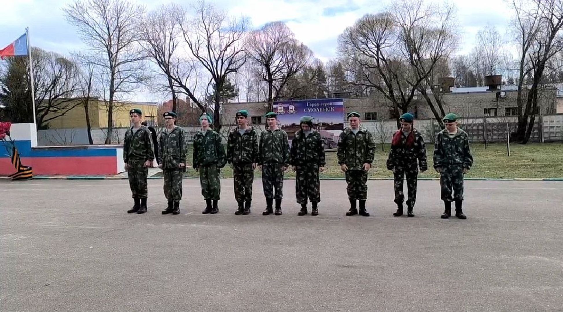 зарница, игра, юнармия, движение первых, противогаз, автомат калашникова,