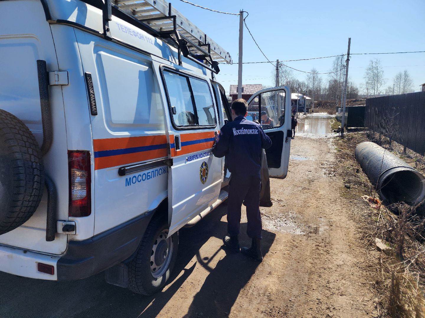 Чехов, деревня Чепелево, улица Энтузиастов, наводнение, подтопление, разлив воды, пруды, дренажная система, МЧС, Мособлпожспас,