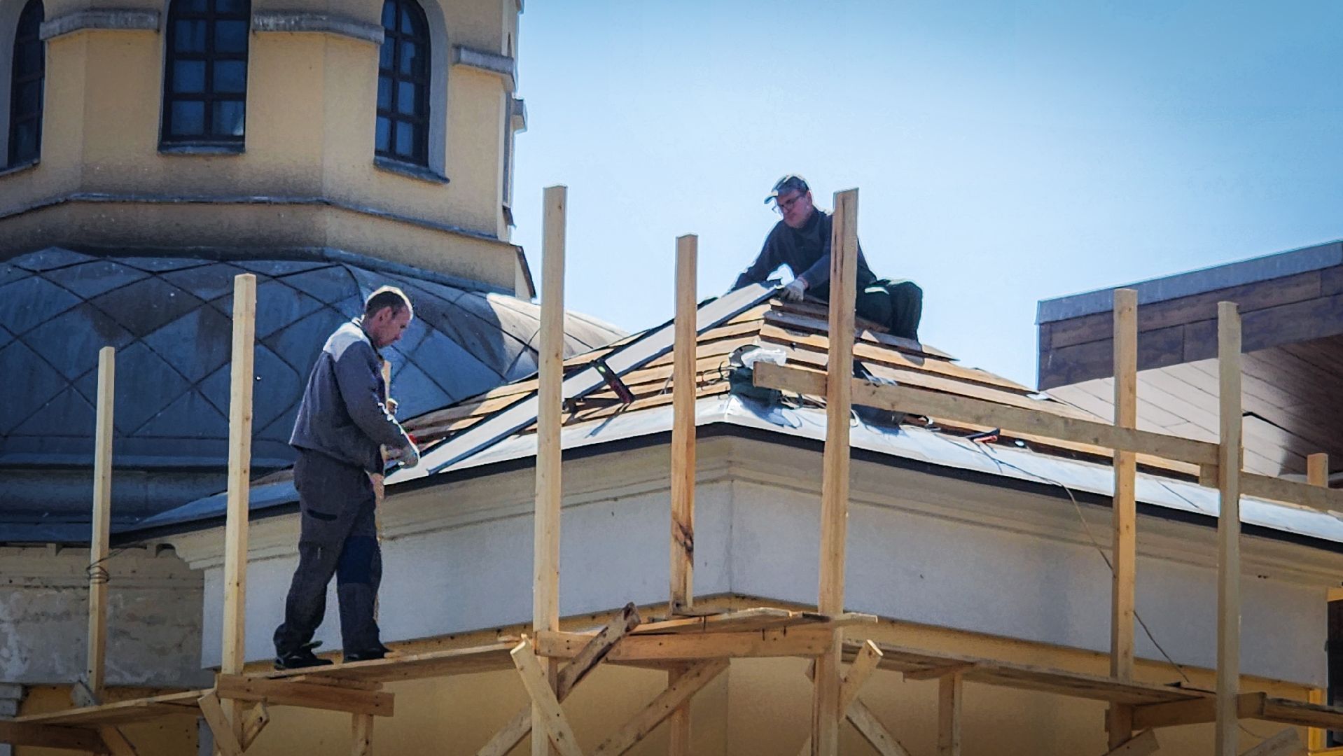 Бронницы , Ремонт часовни, Часланя Николая Чудотворца в Бронницах , Ремонт крыши часовни,