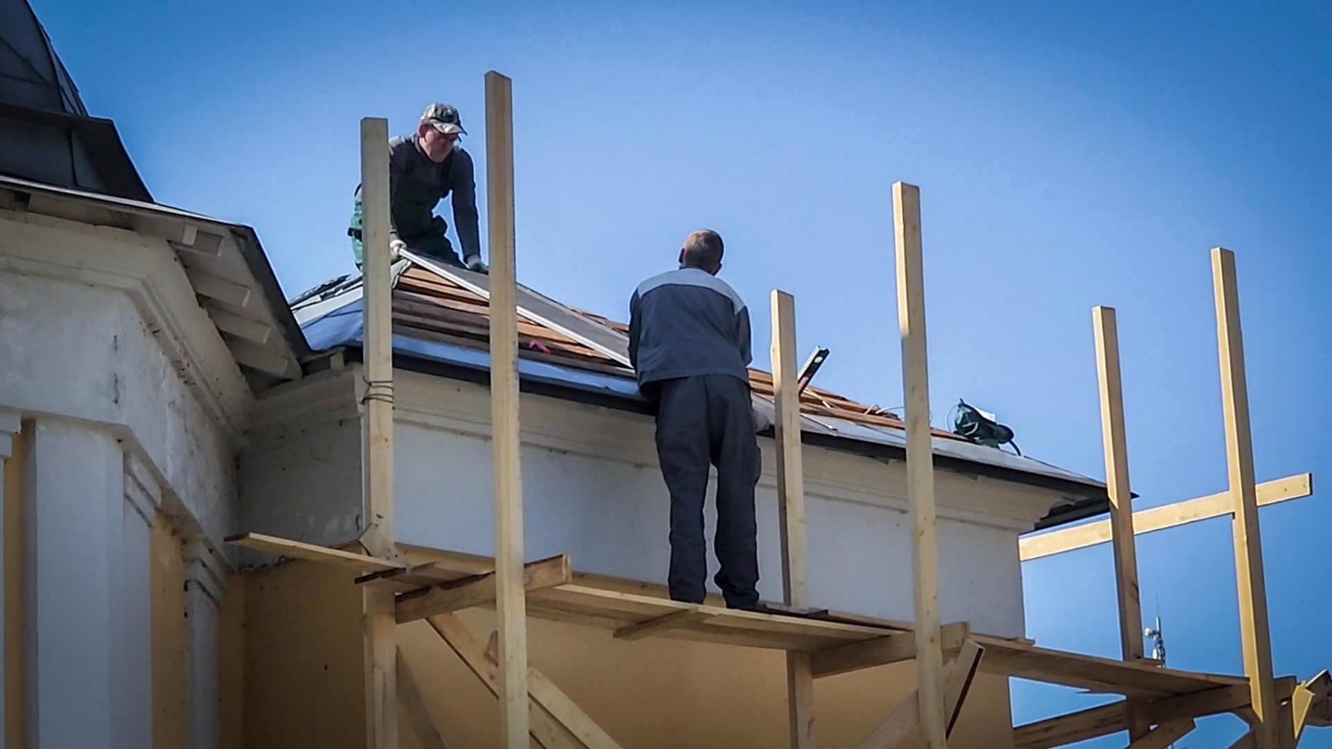 Бронницы , Ремонт часовни, Часланя Николая Чудотворца в Бронницах , Ремонт крыши часовни,