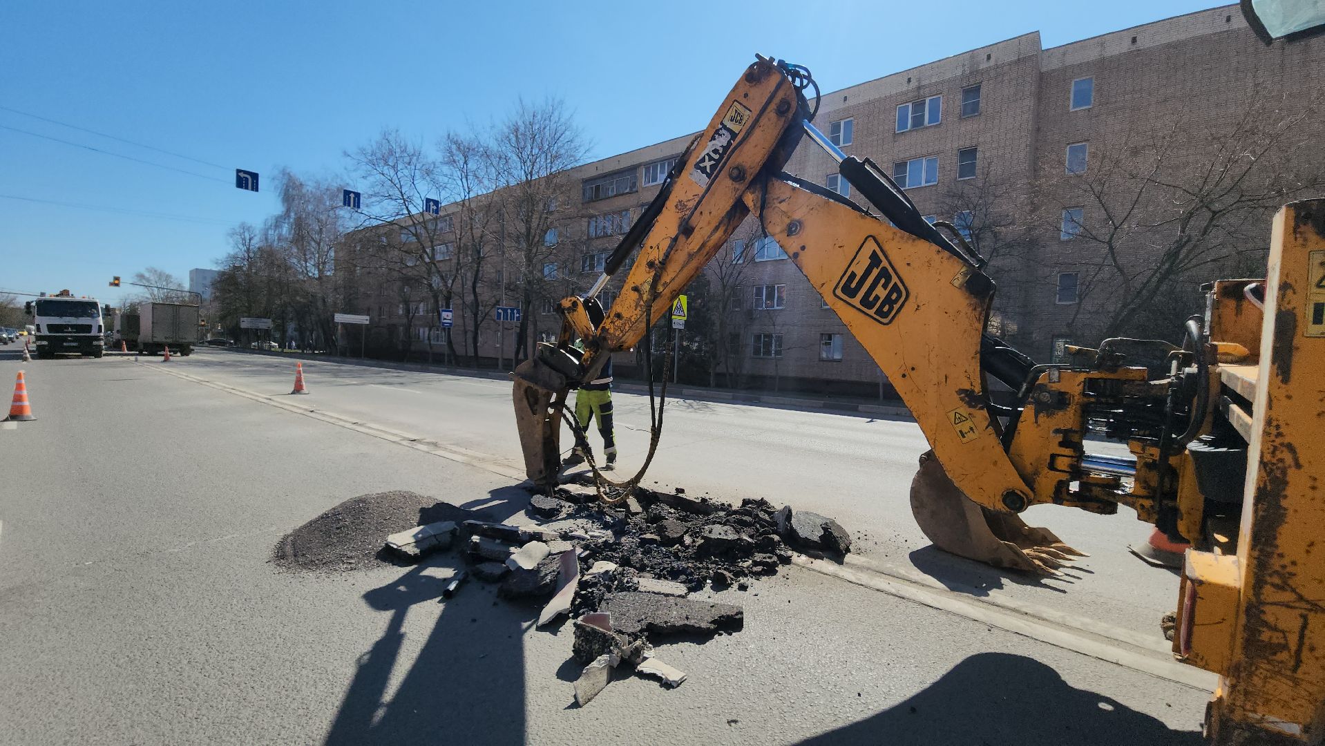 Истра, Ремонт дороги, тросовое ограждение,