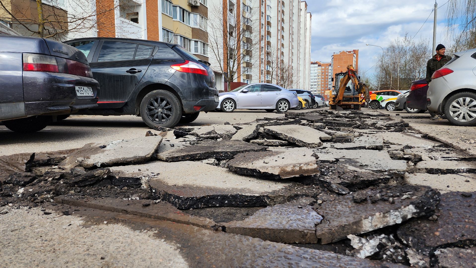 ремонт, ремонт дорог, дорожная безопасность, дорога, двор, домодедово, подмосковье, асфальт, асфальтирование улицы, улица,
