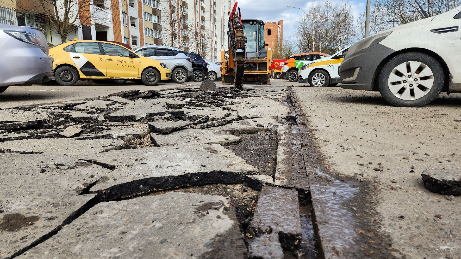 ремонт, ремонт дорог, дорожная безопасность, дорога, двор, домодедово, подмосковье, асфальт, асфальтирование улицы, улица,