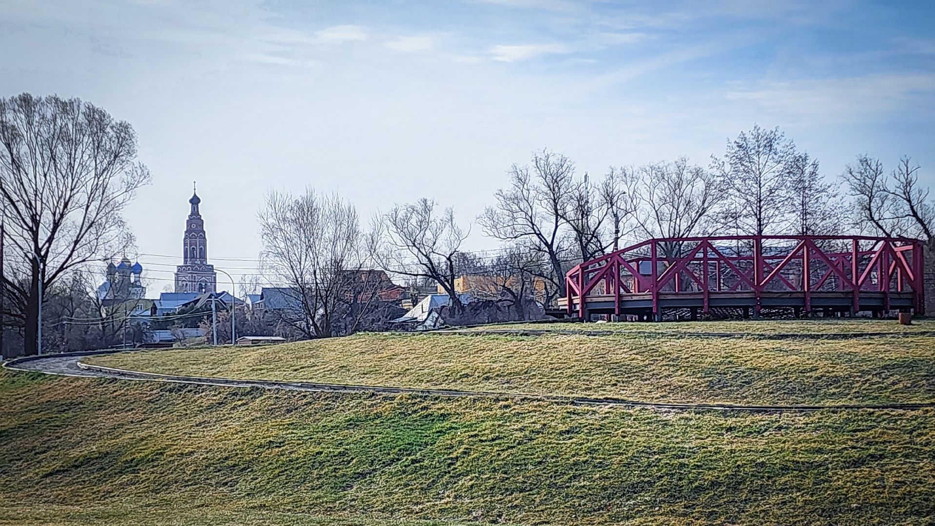 Бронницы , Парк Бронницкий Луг , Обработка парка от клещей,