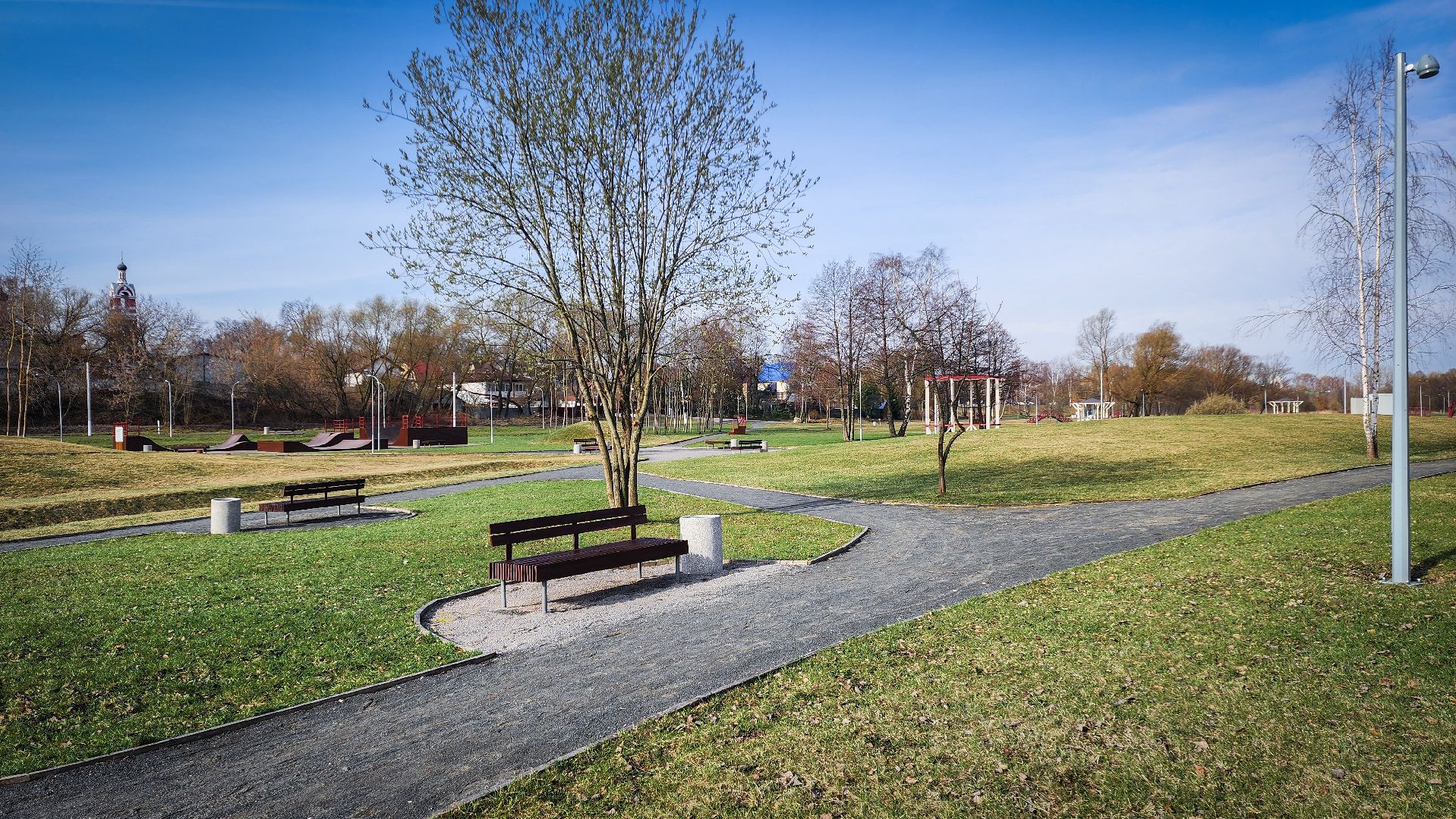 Бронницы , Парк Бронницкий Луг , Обработка парка от клещей,