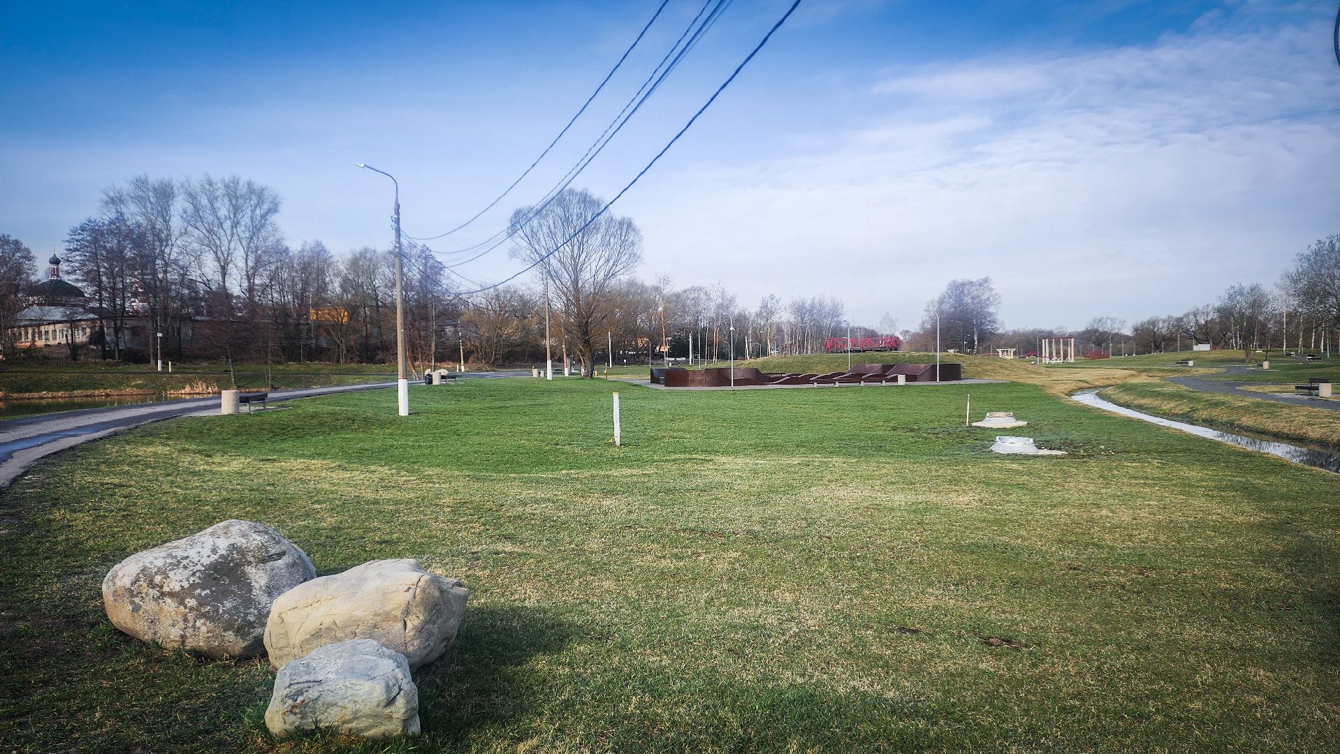 Бронницы , Парк Бронницкий Луг , Обработка парка от клещей,