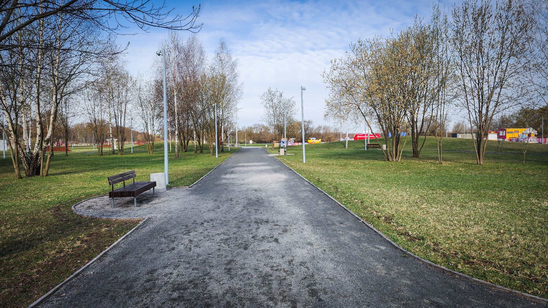 Бронницы , Парк Бронницкий Луг , Обработка парка от клещей,