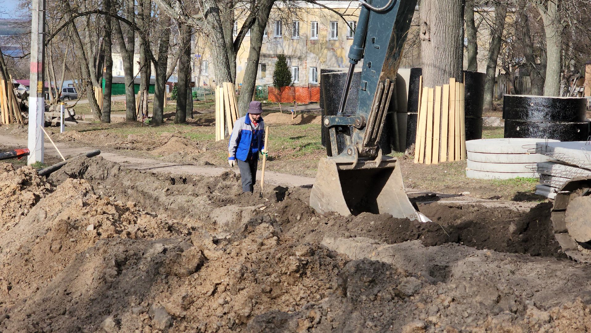 кашира, благоустройство, комфортная городская среда, строительство, историческая часть города, земляные работы,