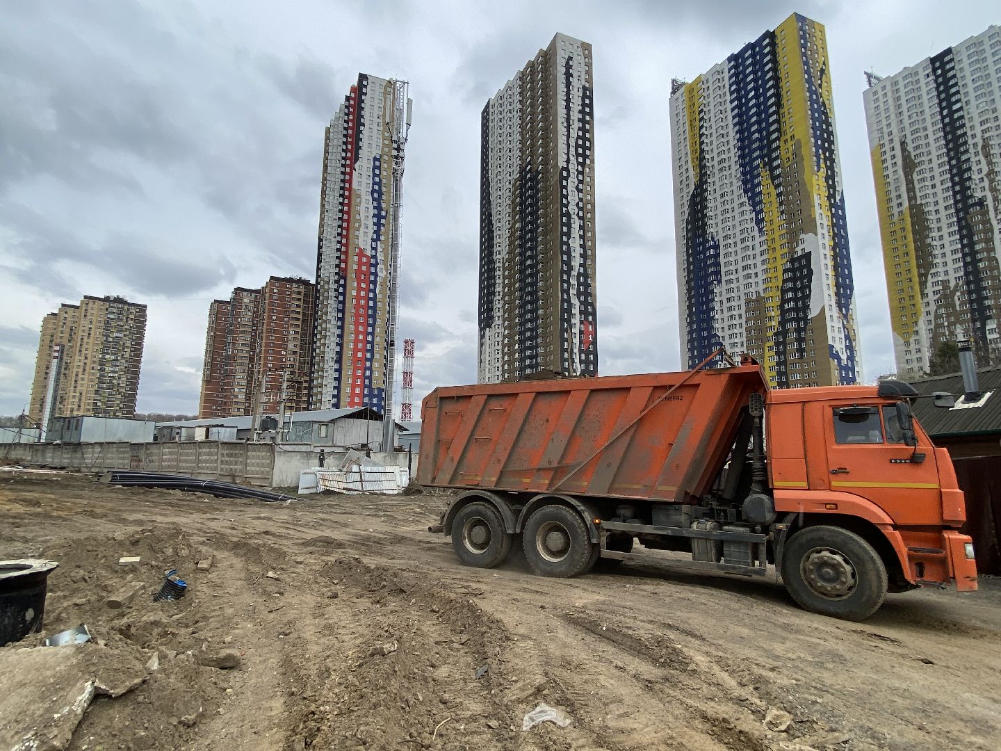новая школа в красногорске, новая школа в павшинской пойме, строительтство,