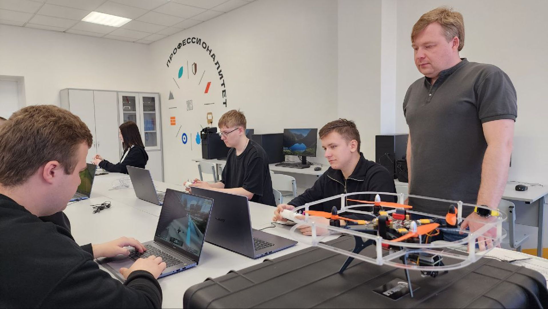 Дмитров, Дмитровский техникум, БПЛА, Минобразования,