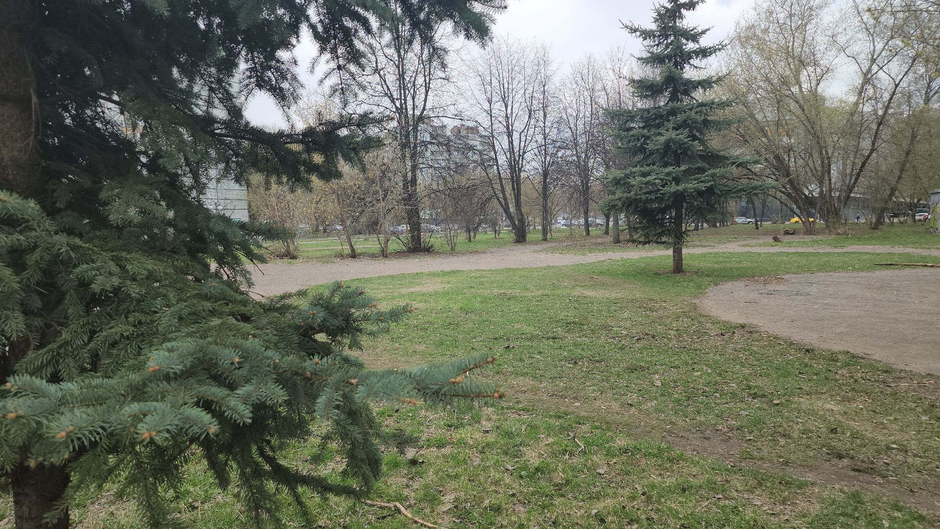 Люберцы, сквер на улице Побратимов, благоустройство, артист Леонид Серебренников,