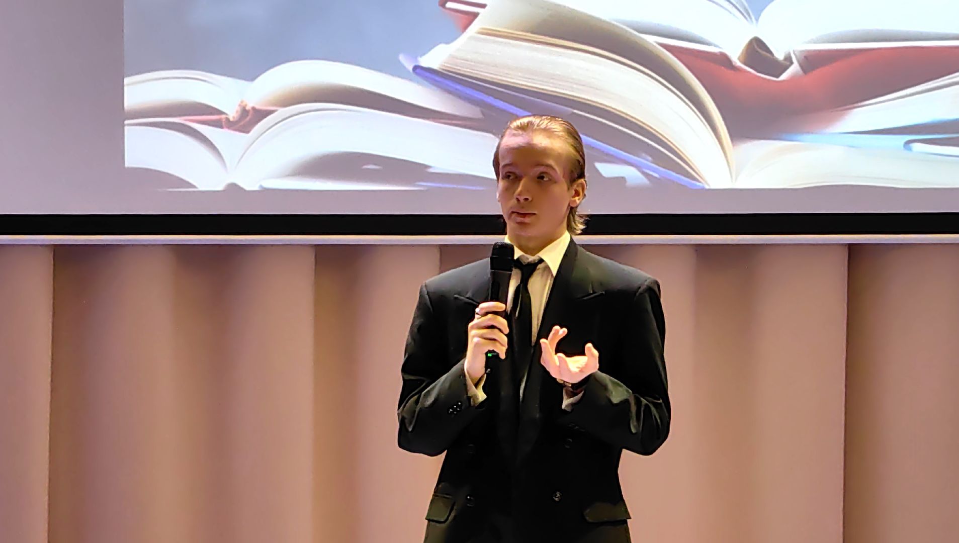 100 баллов для победы, выпускник, егэ, экзамен, акция,