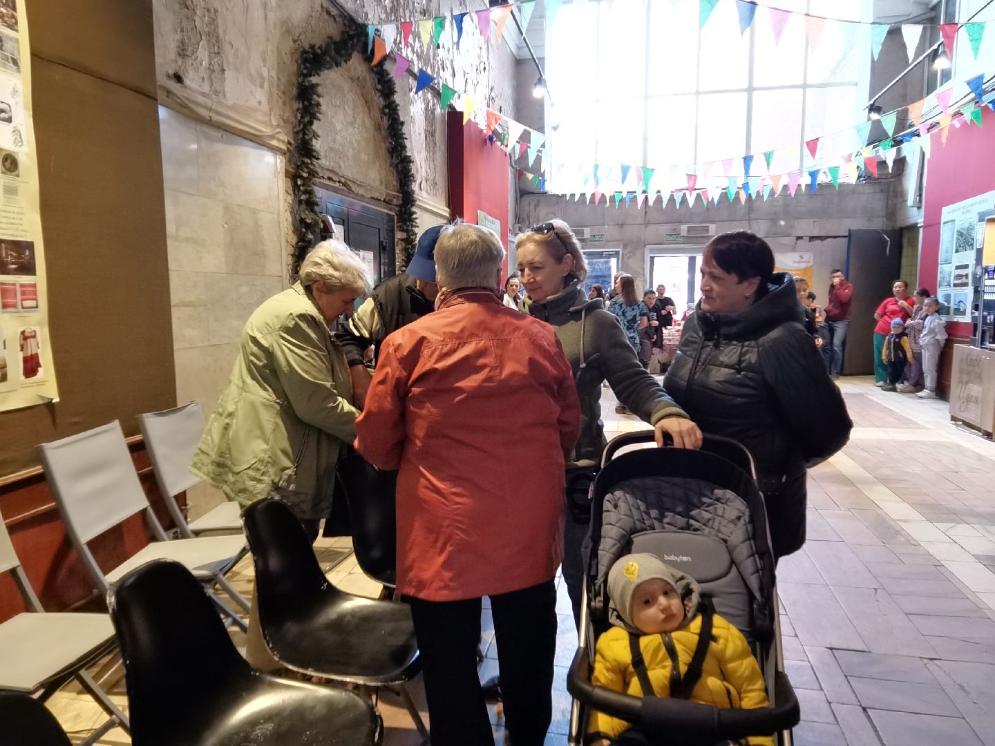 Балашиха, Фабрика 1830, ветераны труда, День труда, выставка Фабрика глазами художников, музей истории фабрики