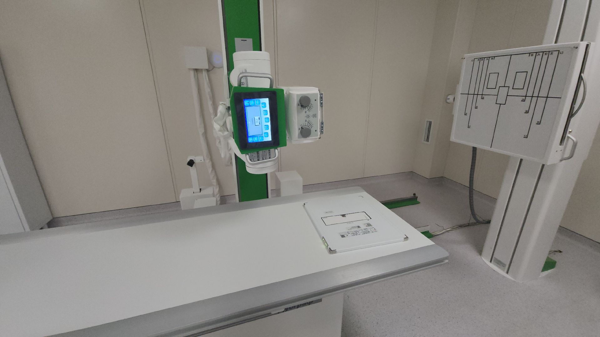 долгопрудный, дцгб, рентген-аппарат, поворотное кресло, излучатель, лаборант-рентгенолог,