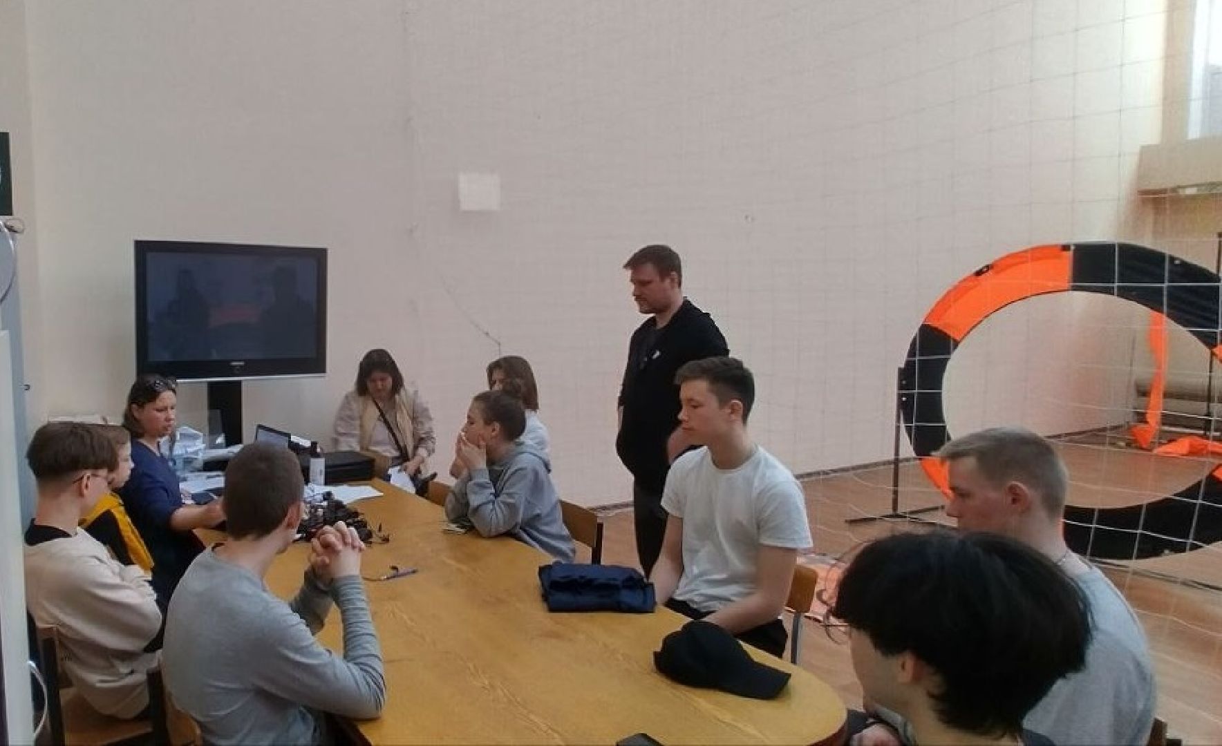 Виноградов, Артём, дежурный, планете, Роскосмос, смена, федеральная