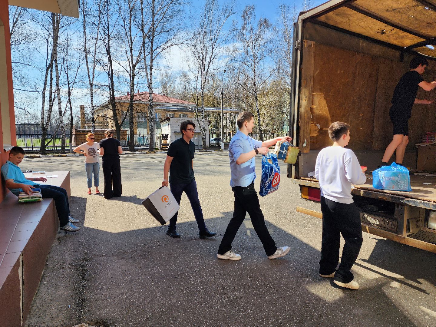 раменское, общество, сбор макулатуры в поддержку российских военных, раменская средняя школа 1,