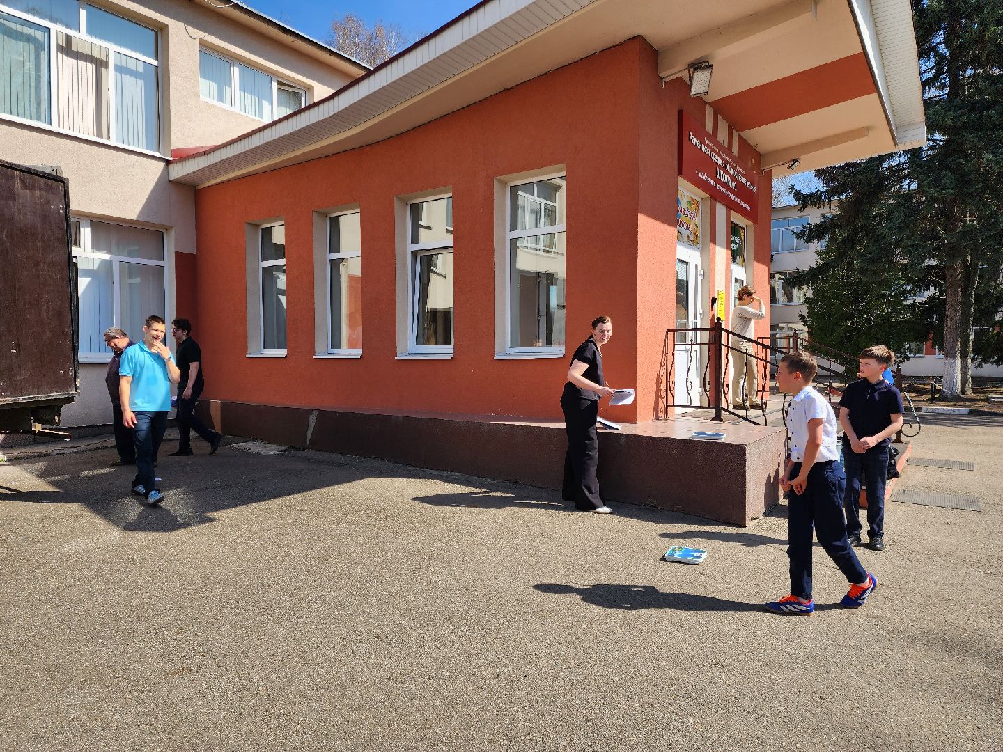 раменское, общество, сбор макулатуры в поддержку российских военных, раменская средняя школа 1,